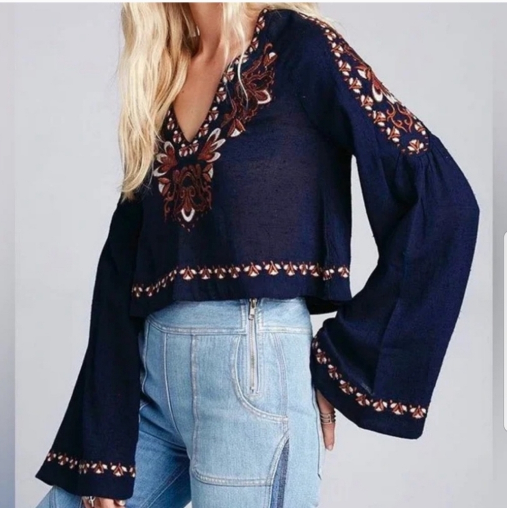 Freepeople Crop Bell Long Sleeve Top. - Picture 10 of 16